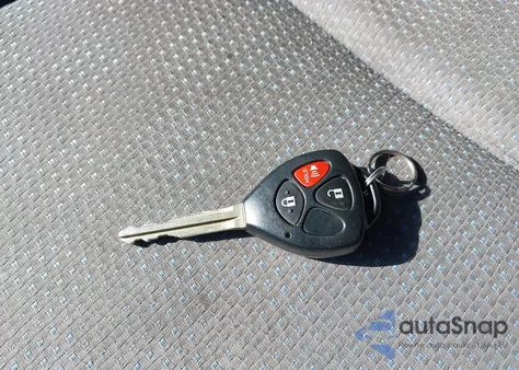 2010 Toyota Matrix из США, поврежденный, VIN 2T1KU4EE0AC252914